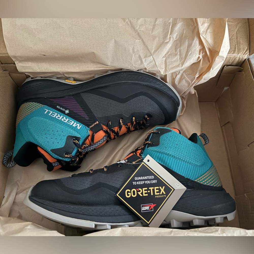 NWT Merrell Women MQM 3 Mid GTX Size 6